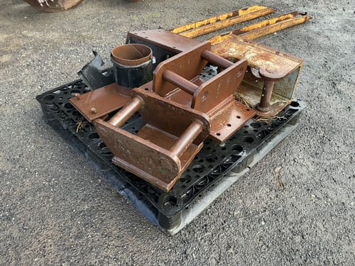 slide-items-3