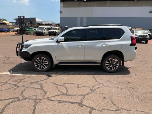 slide-items-3