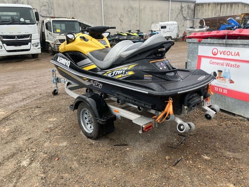 slide-items-3
