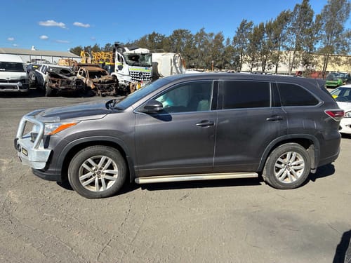 slide-items-3