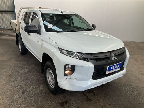 2022 Mitsubishi Triton - MR MY22 GLX Cab Chassis Double Cab 4dr Spts Auto 6sp 4x4 1085kg 2.4DT