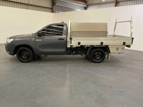slide-items-3