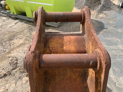 slide-items-2