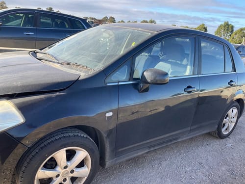 slide-items-3