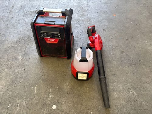 slide-items-3