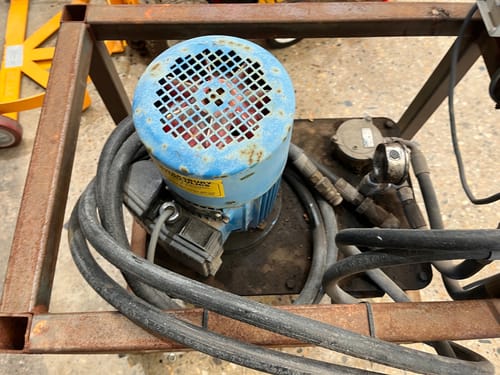 slide-items-3