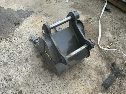 slide-items-2