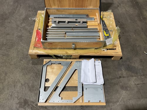 slide-items-3
