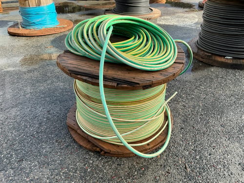 slide-items-3