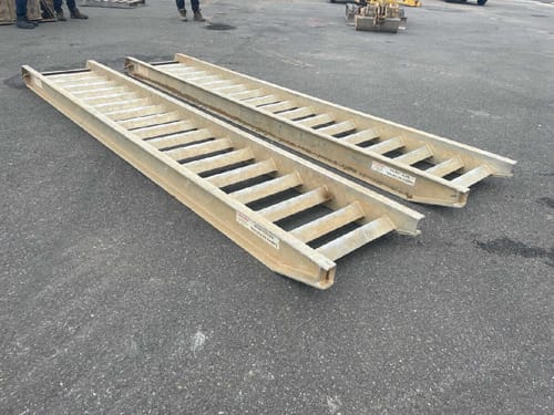 slide-items-3