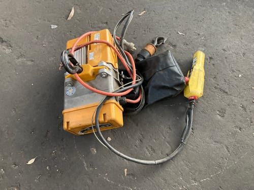 slide-items-3