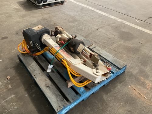 slide-items-1