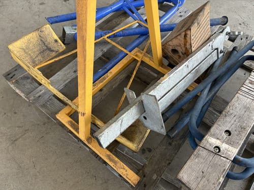 slide-items-3