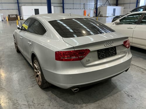 slide-items-4