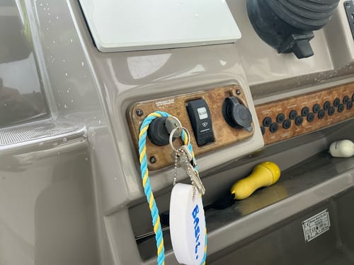 slide-items-4
