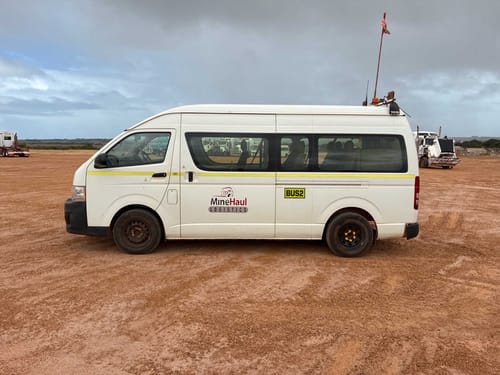 slide-items-3