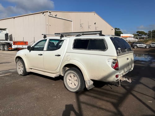 slide-items-4