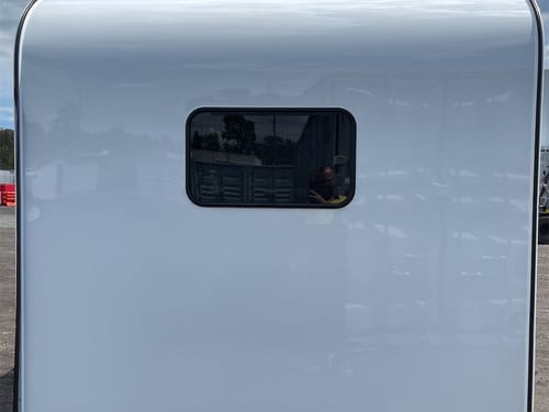 slide-items-3