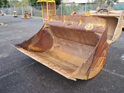 slide-items-2