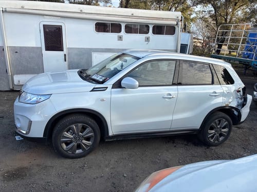 slide-items-3