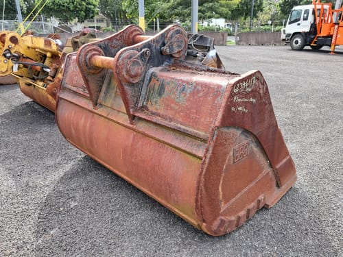 slide-items-4