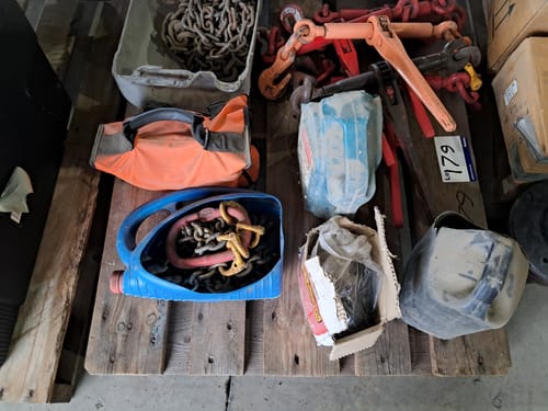 slide-items-3
