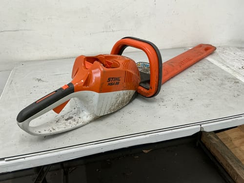 slide-items-3