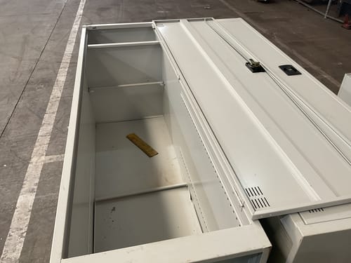 slide-items-3