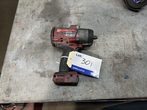 slide-items-3
