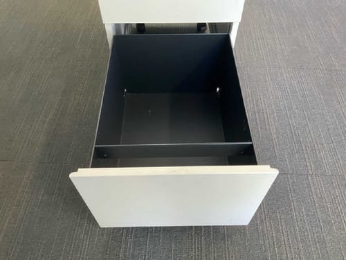 slide-items-3