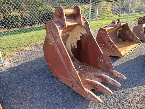 slide-items-0