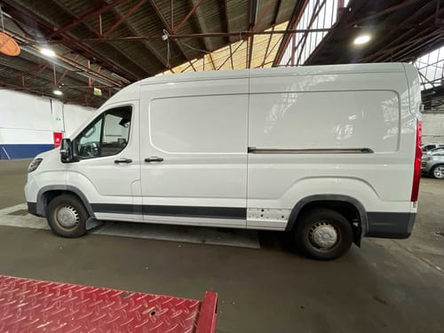 slide-items-3