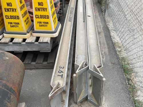 slide-items-0