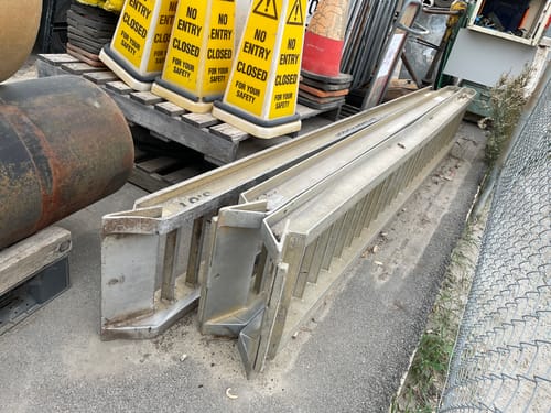 slide-items-2