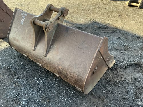 slide-items-3
