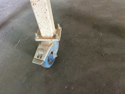 slide-items-3