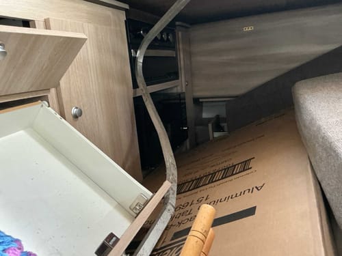 slide-items-1