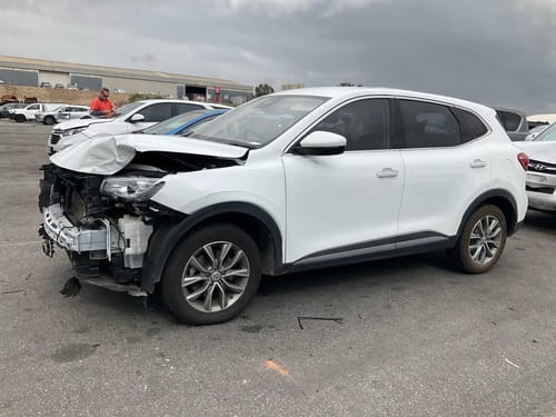 slide-items-3