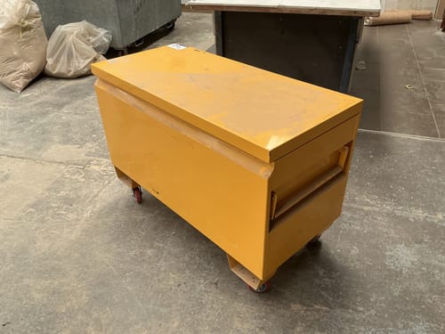 slide-items-3