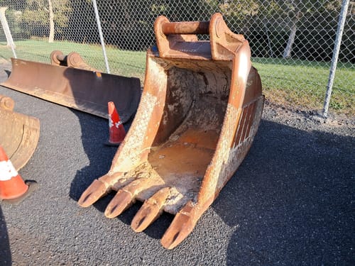 slide-items-2