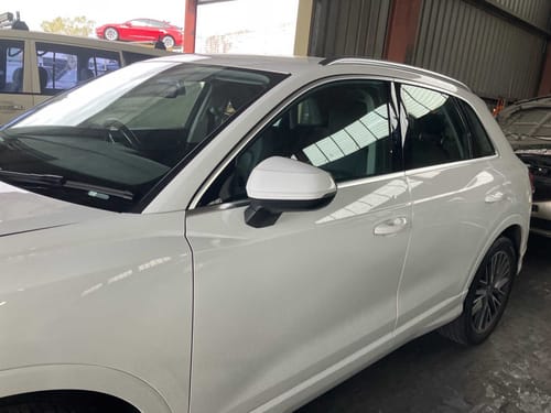 slide-items-3