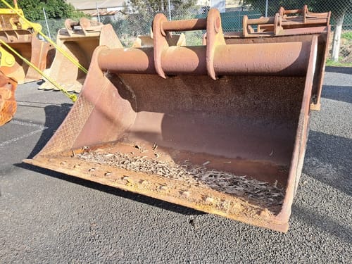 slide-items-2