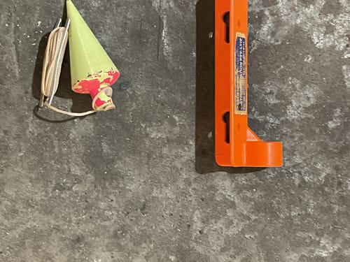 slide-items-3