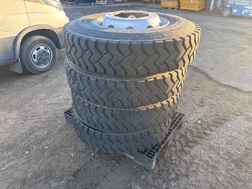 slide-items-3