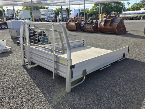 slide-items-1