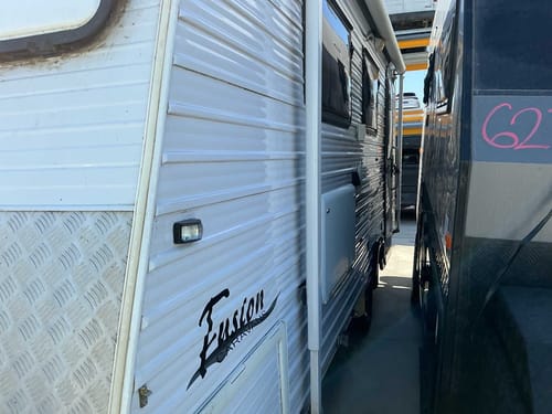 slide-items-3