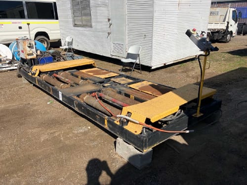 slide-items-2