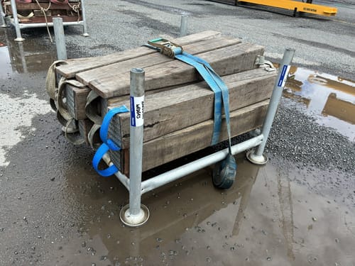slide-items-0