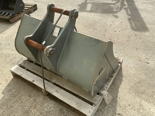 slide-items-3