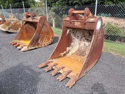 slide-items-2